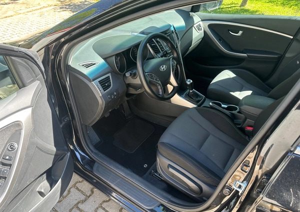 Hyundai I30 cena 39000 przebieg: 96000, rok produkcji 2015 z Sompolno małe 352